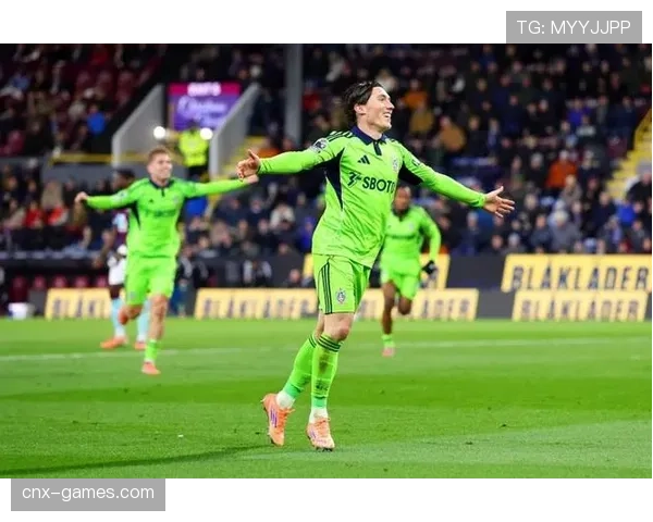 萨拉维亚闪耀英超赛场，助力球队稳步提升竞争力