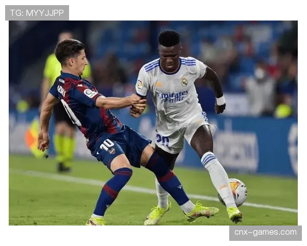 莱万特边路进攻奏效，状态回暖引关注