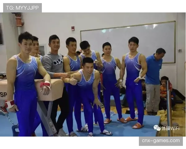 邢傲伟这日常真让人慌，赛场上像猛兽，饭桌上居然只点白米粥？‍